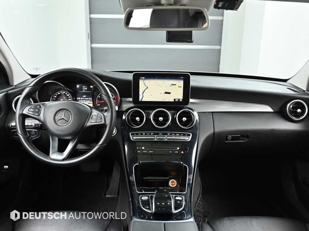 Mercedes Benz C Class - Vista 7