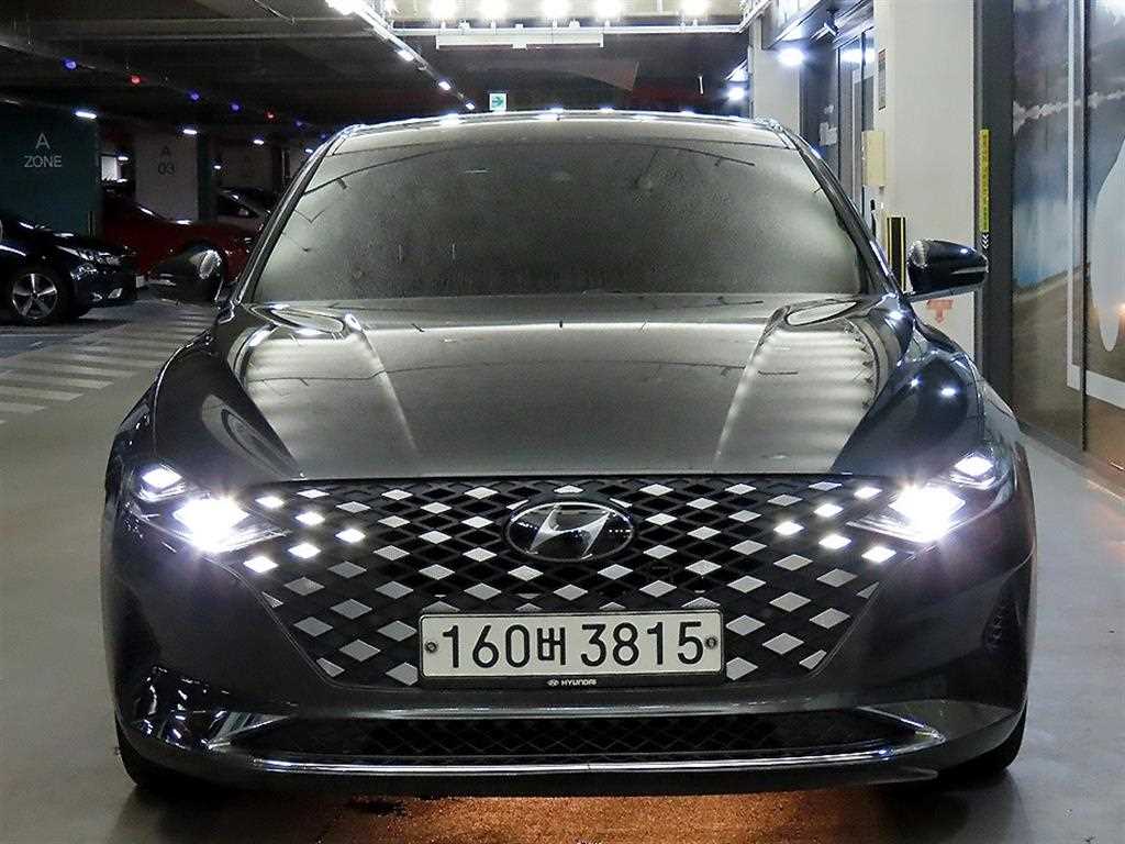 HYUNDAI Grandeur - Vista 2