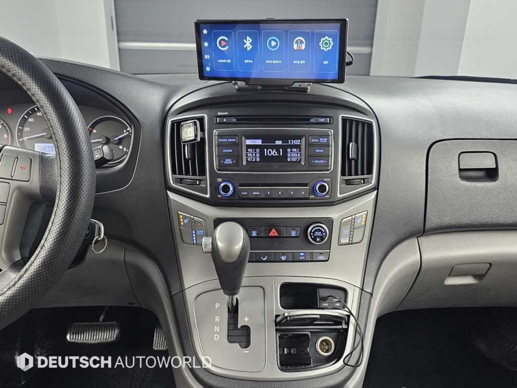 HYUNDAI Starex 2016 Plateado - Importación desde Corea - HF Imports Iquique - Foto 15