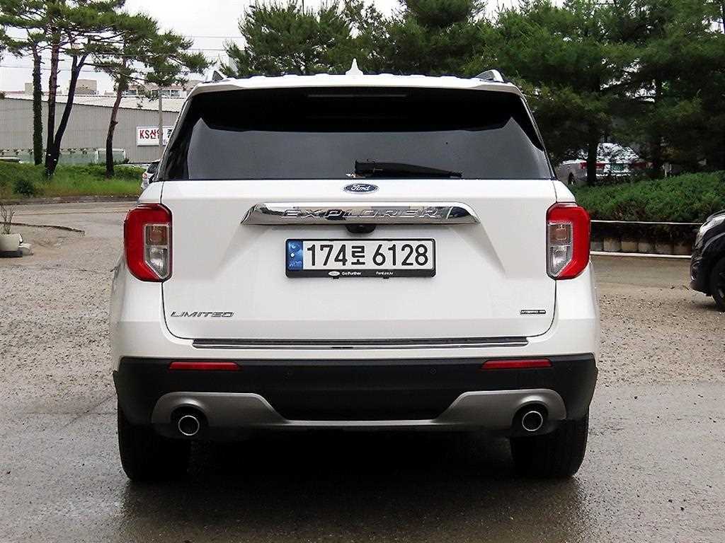 Ford Explorer - Vista 4
