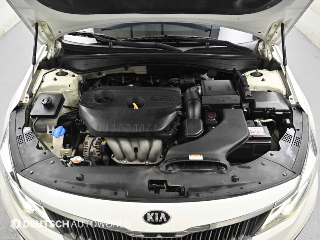 KIA K5 - Vista 6