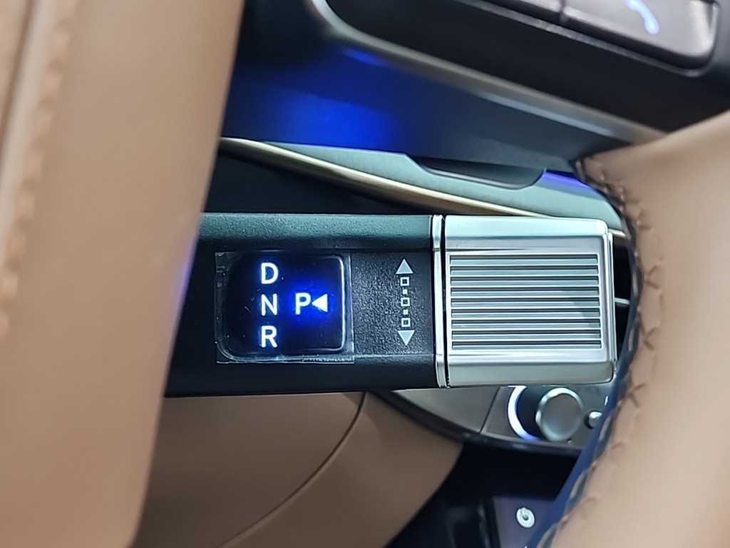 HYUNDAI Grandeur - Vista 8