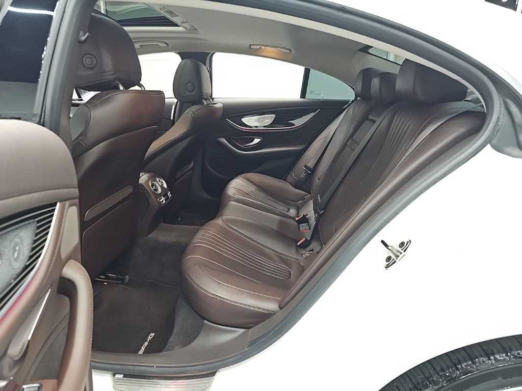 Mercedes Benz CLS Class - Vista 12
