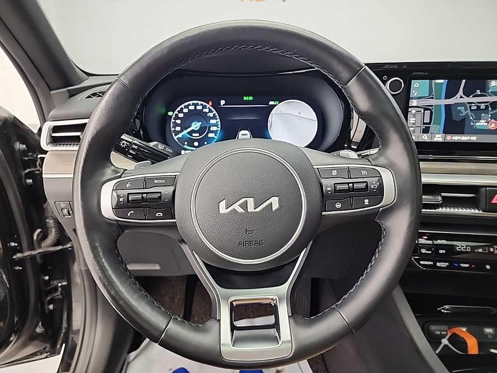 KIA K5 - Vista 9