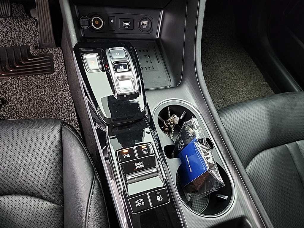 HYUNDAI Sonata - Vista 8