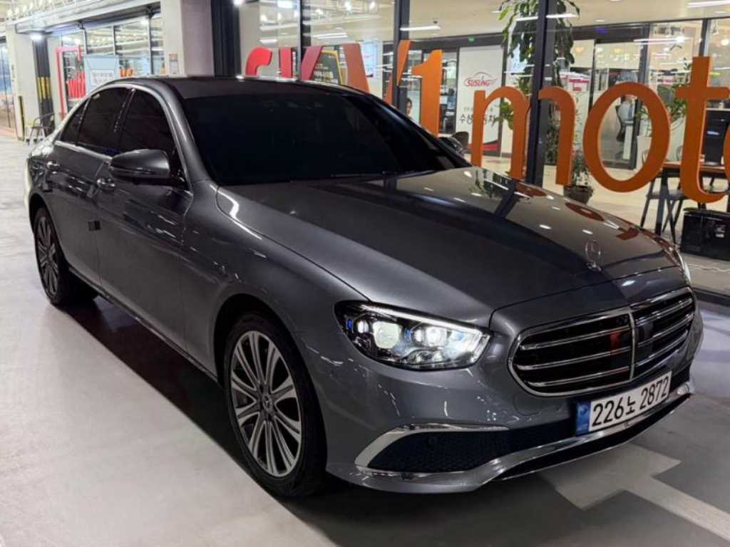 Mercedes Benz E class - Vista 2