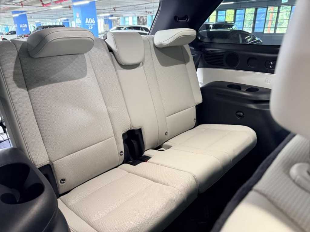HYUNDAI Palisade - Vista 10
