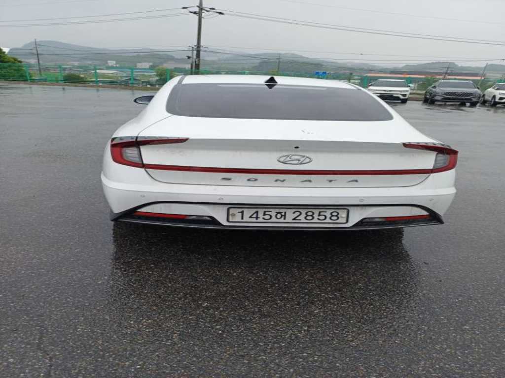 HYUNDAI Sonata - Vista 5