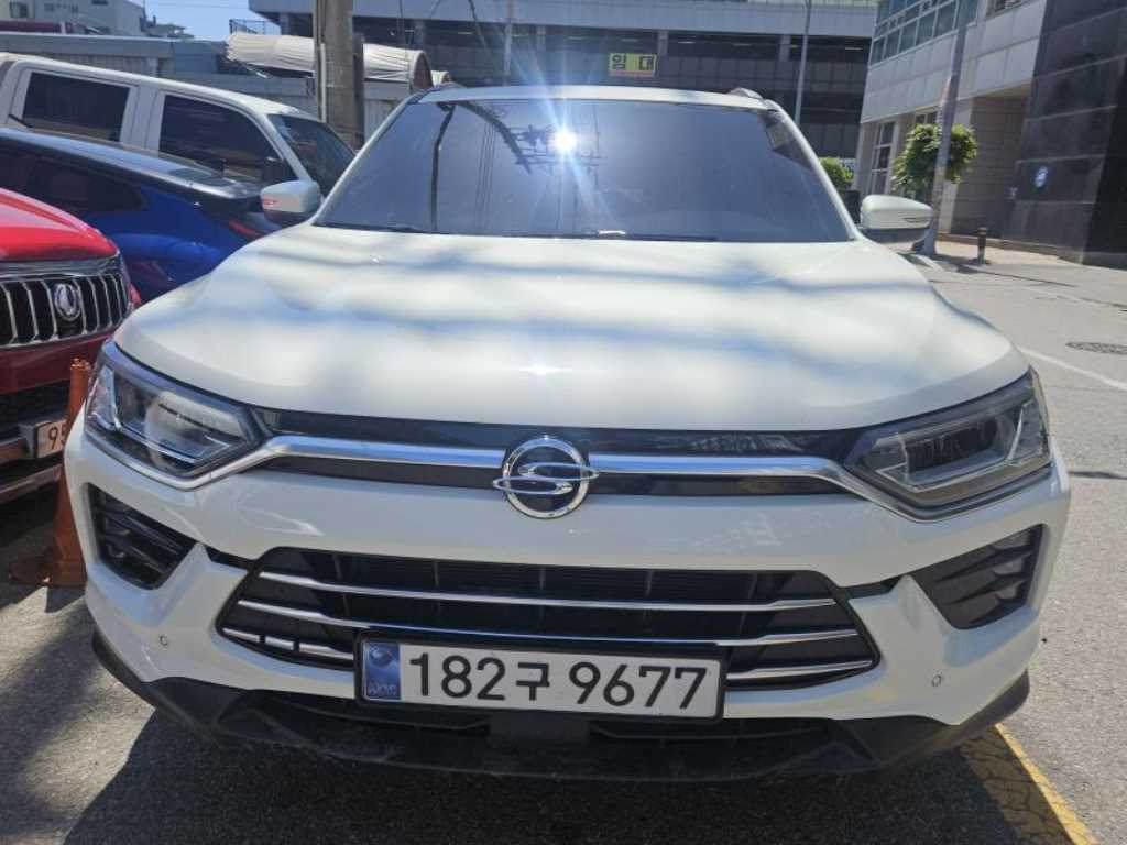 Ssangyong Korando - Vista 5