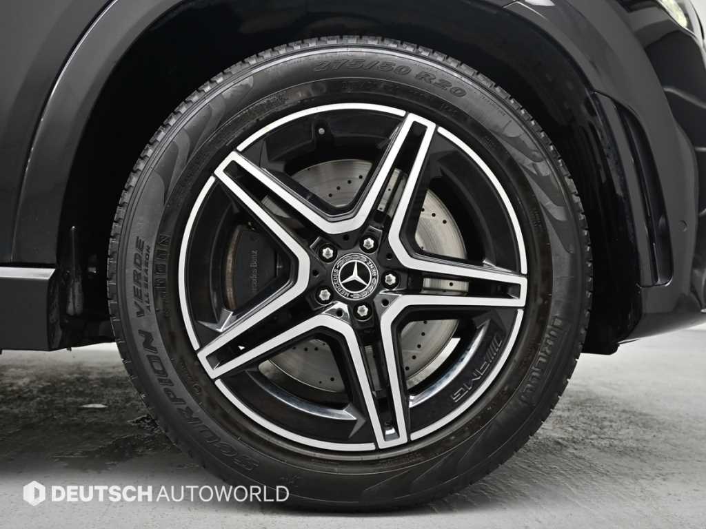 Mercedes Benz GLE Class - Vista 5