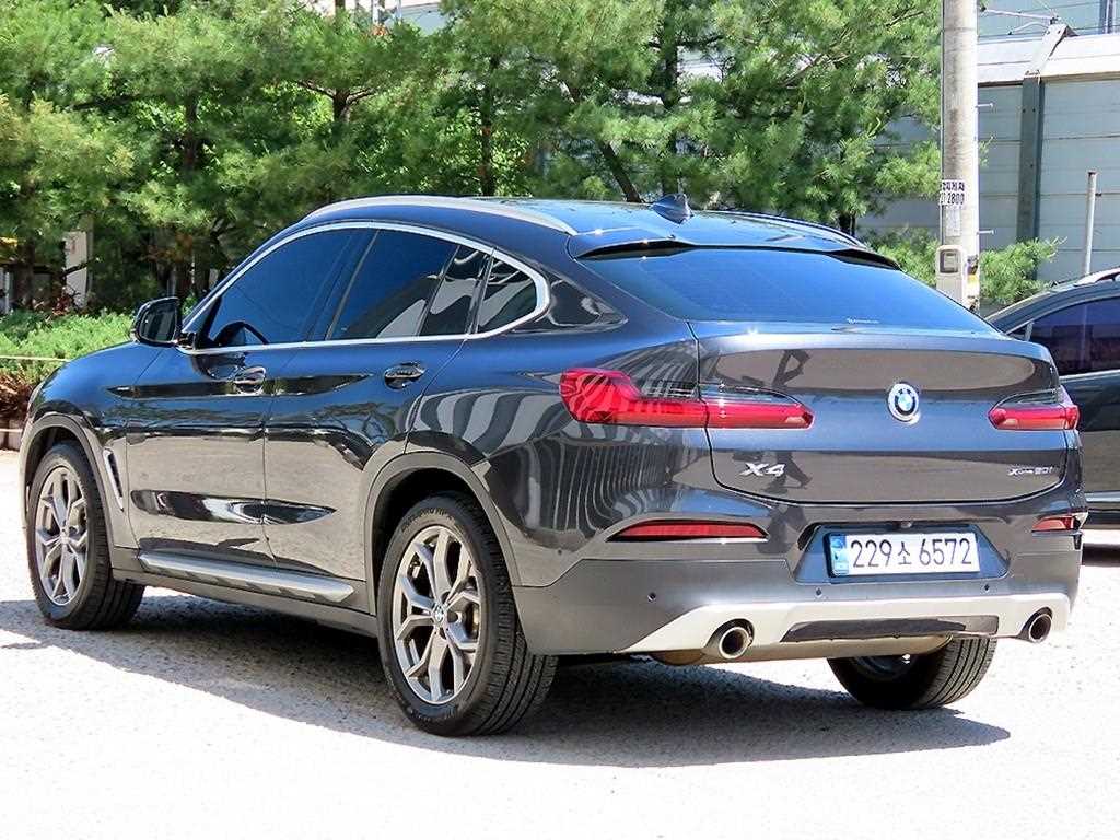 BMW X4 - Vista 3