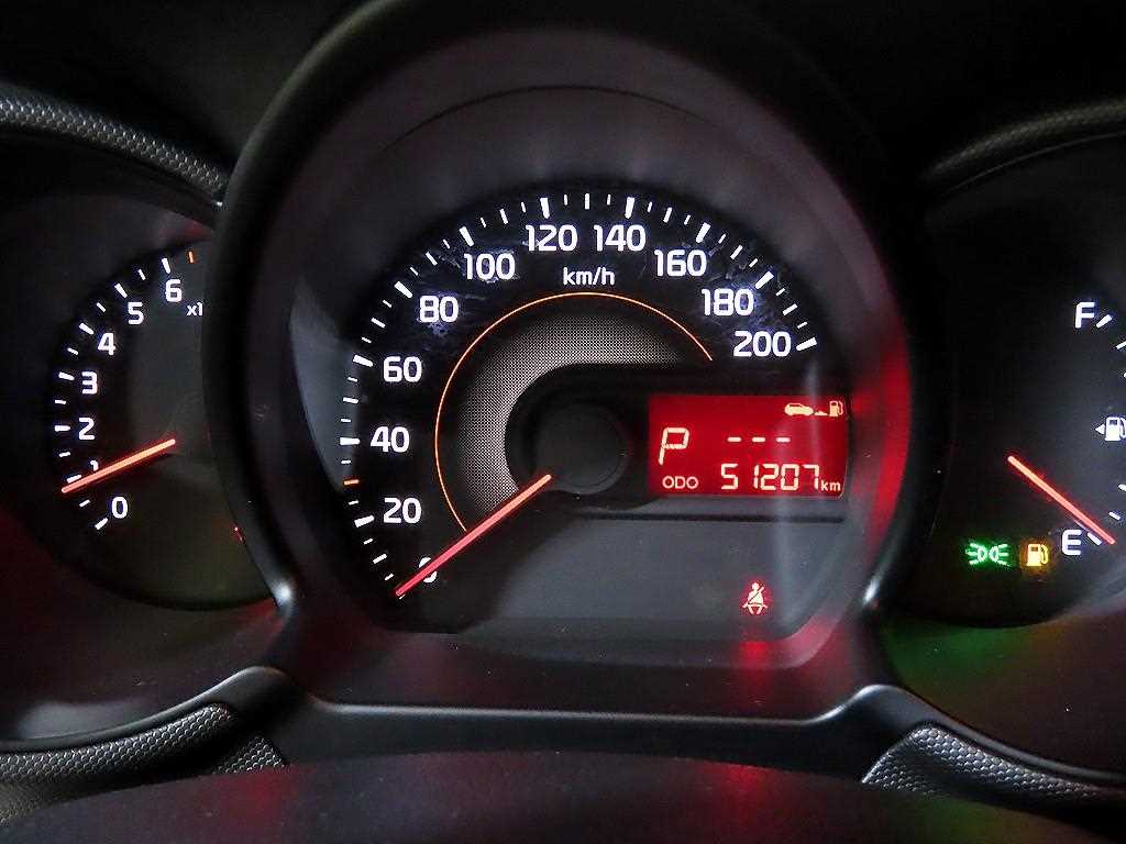 KIA Ray - Vista 9