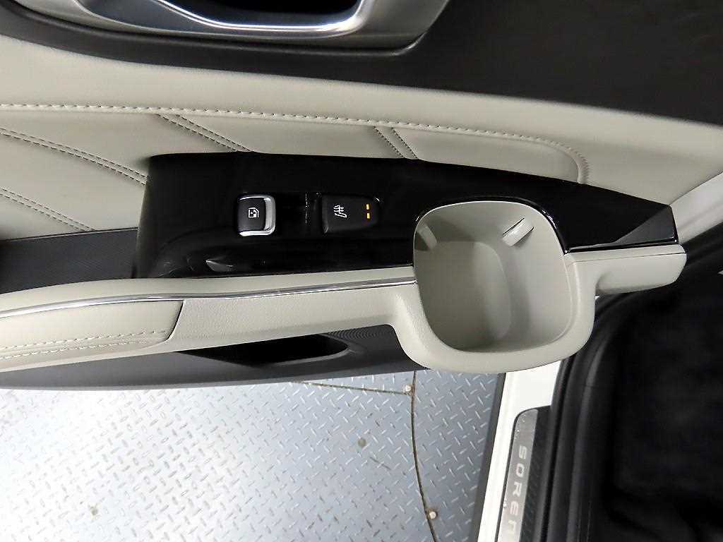 KIA Sorento - Vista 12