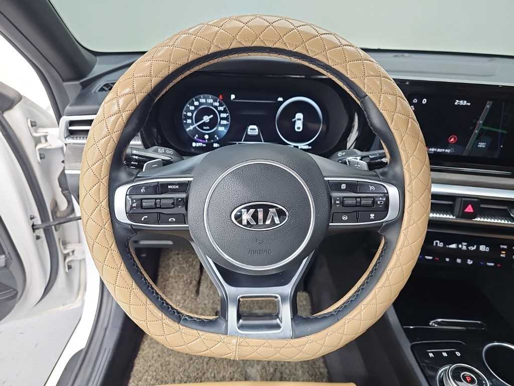 KIA K5 - Vista 9