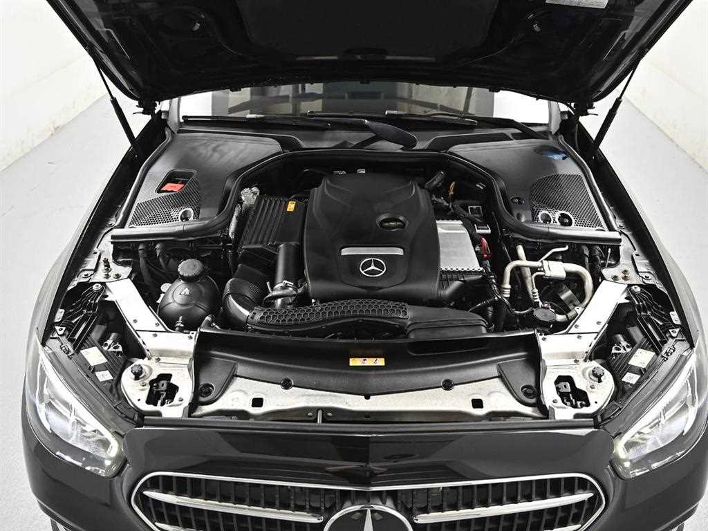 Mercedes Benz E class - Vista 6