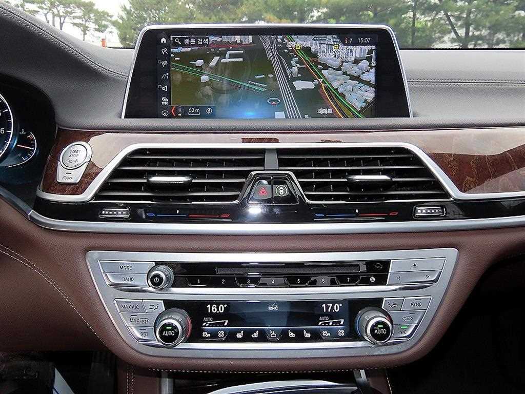 BMW 7 Series 2017 Negro - Importación desde Corea - HF Imports Iquique - Foto 14