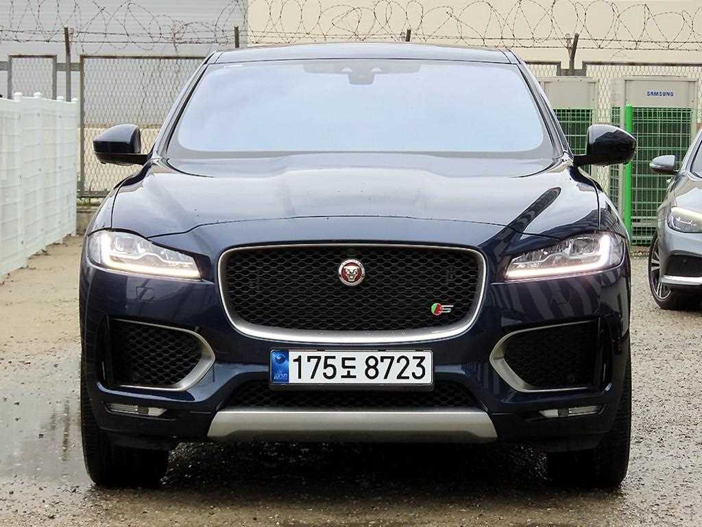 Jaguar F-PACE 2018 Azul - Importación desde Corea - HF Imports Iquique - Foto 1