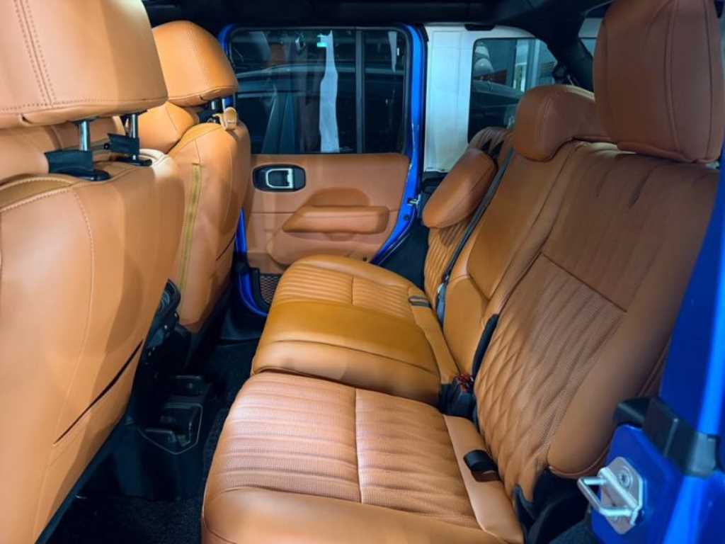 Jeep Wrangler - Vista 7