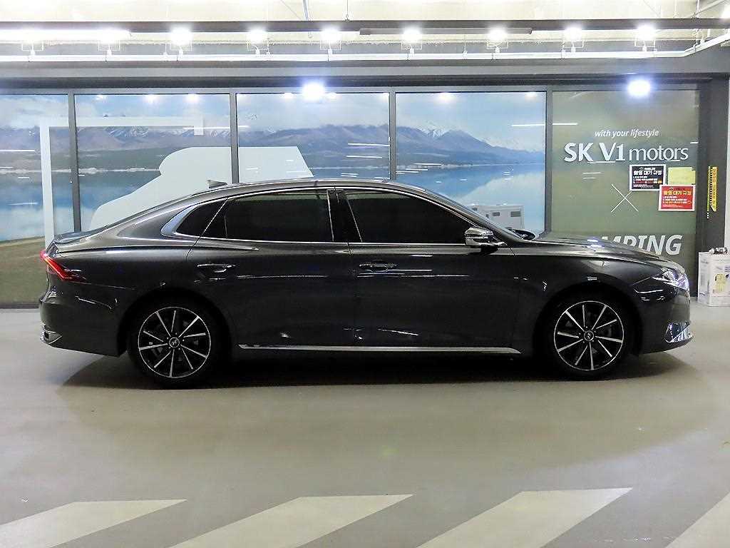 HYUNDAI Grandeur - Vista 3