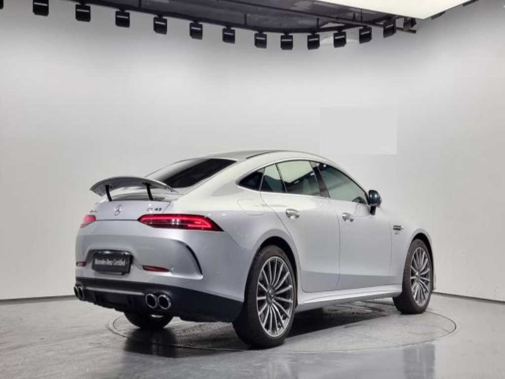 Mercedes Benz AMG GT - Vista 4
