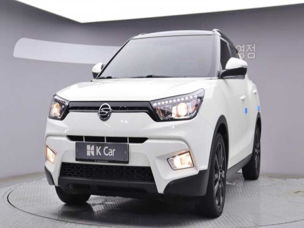 Ssangyong Tivoli 2016 - Importación desde Corea - HF Imports Iquique - Foto 1