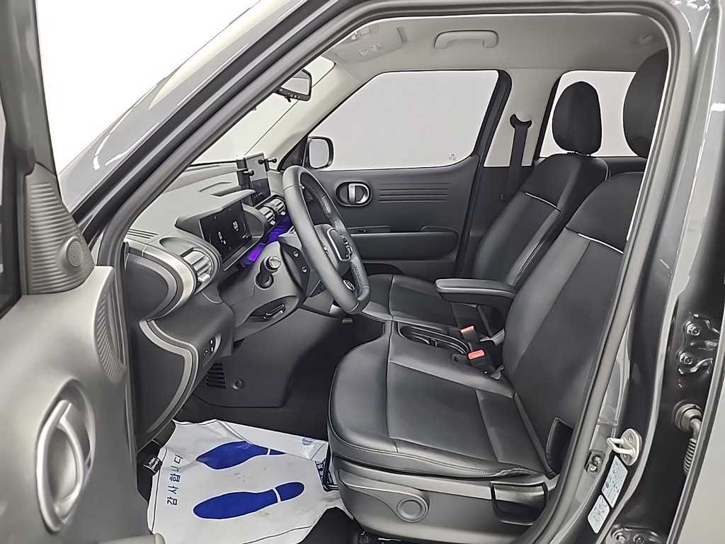 HYUNDAI Casper - Vista 11