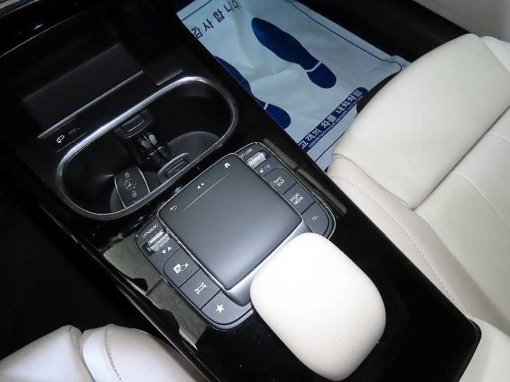 Mercedes Benz A Class 2023 Blanco - Importación desde Corea - HF Imports Iquique - Foto 13
