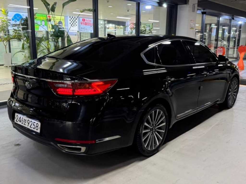 KIA K7 - Vista 4