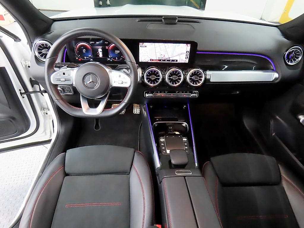 Mercedes Benz GLB Class - Vista 7