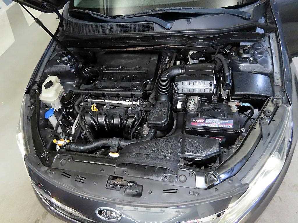 KIA K5 2011 Gris - Importación desde Corea - HF Imports Iquique - Foto 17