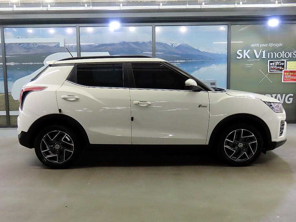 Ssangyong Tivoli - Vista 3
