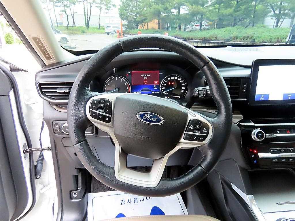 Ford Explorer - Vista 8