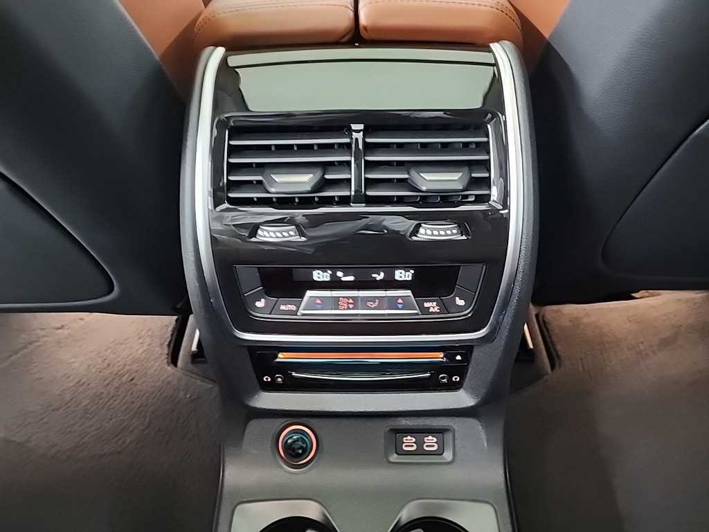 BMW X7 2021 Gris - Importación desde Corea - HF Imports Iquique - Foto 13