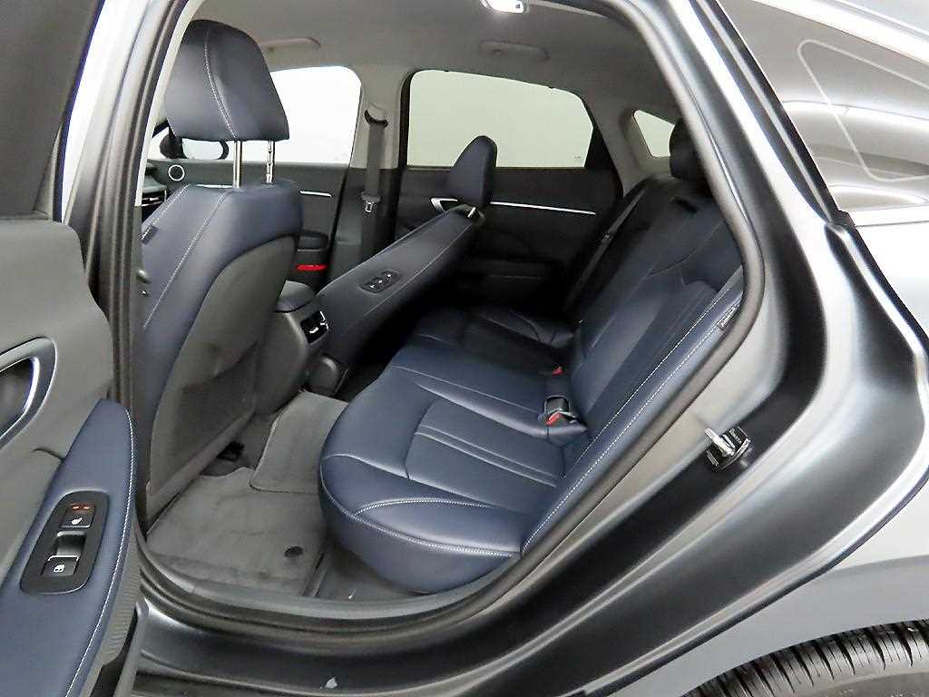 HYUNDAI Sonata - Vista 6