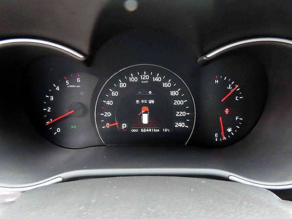 KIA Sorento - Vista 9