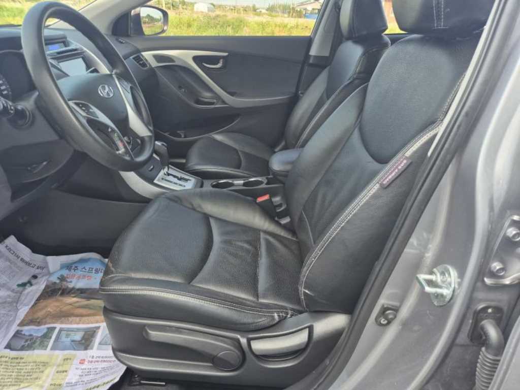 HYUNDAI Avante 2012 Gris - Importación desde Corea - HF Imports Iquique - Foto 14