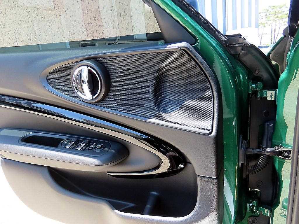 Mini Clubman - Vista 12