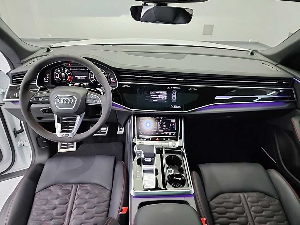 Audi RSQ8 - Vista 7