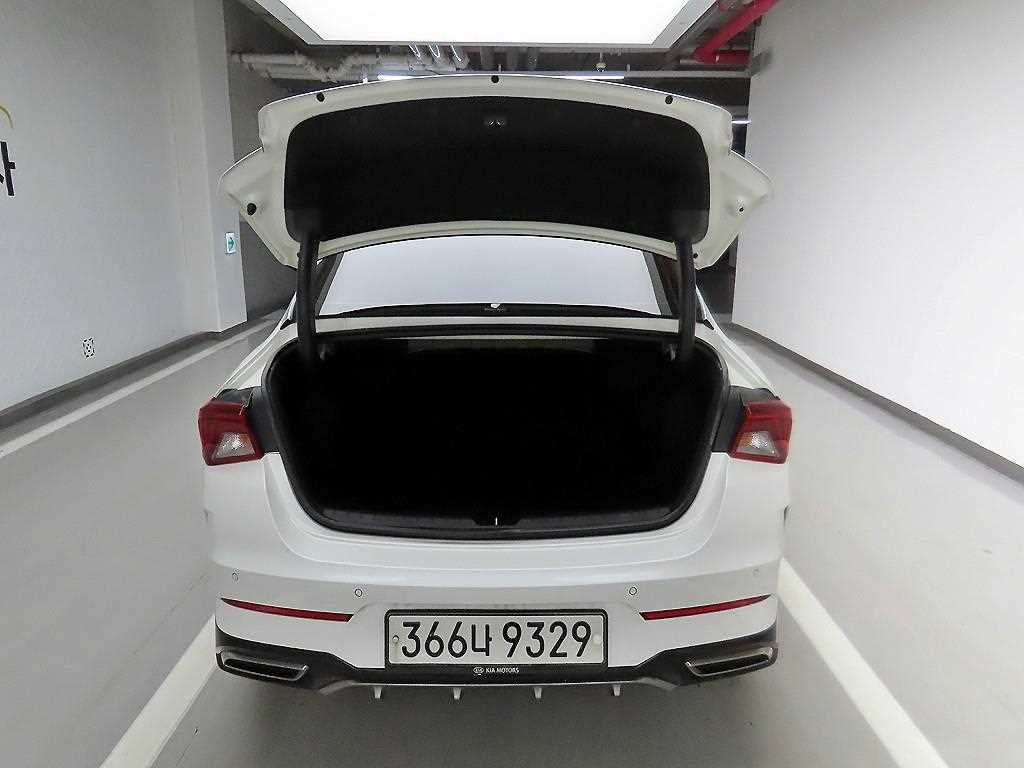 KIA K5 - Vista 5