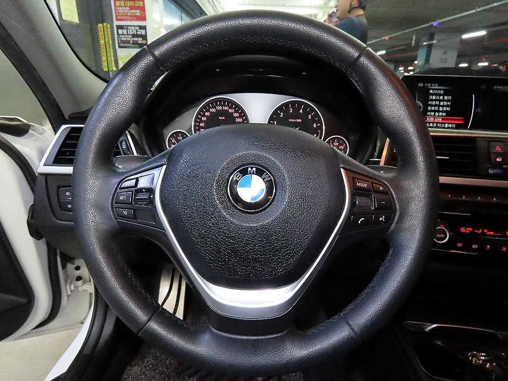 BMW 3 series - Vista 8