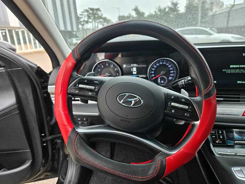 HYUNDAI Grandeur - Vista 8
