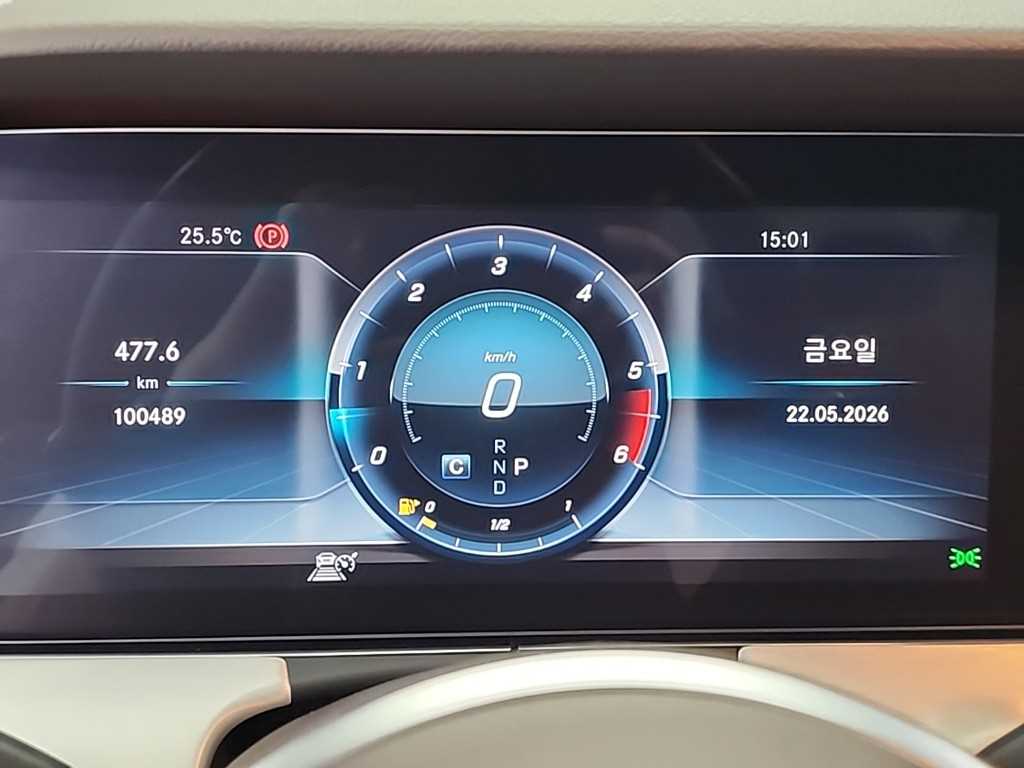 Mercedes Benz CLS Class - Vista 6