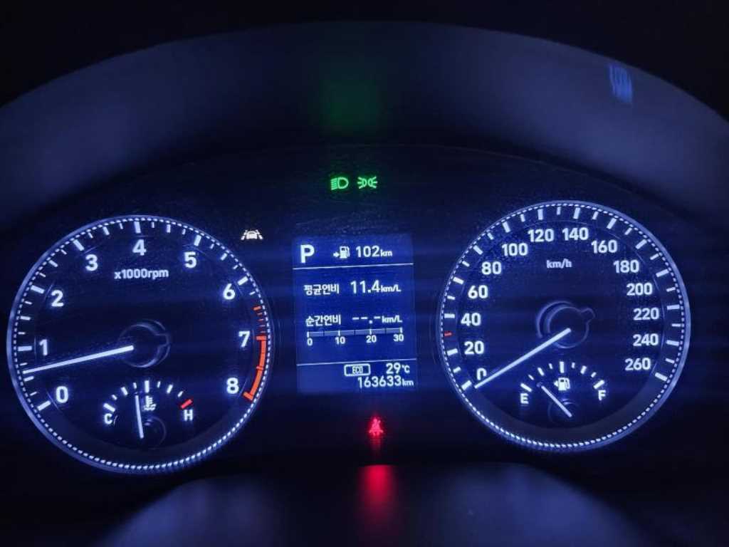 HYUNDAI Grandeur - Vista 5