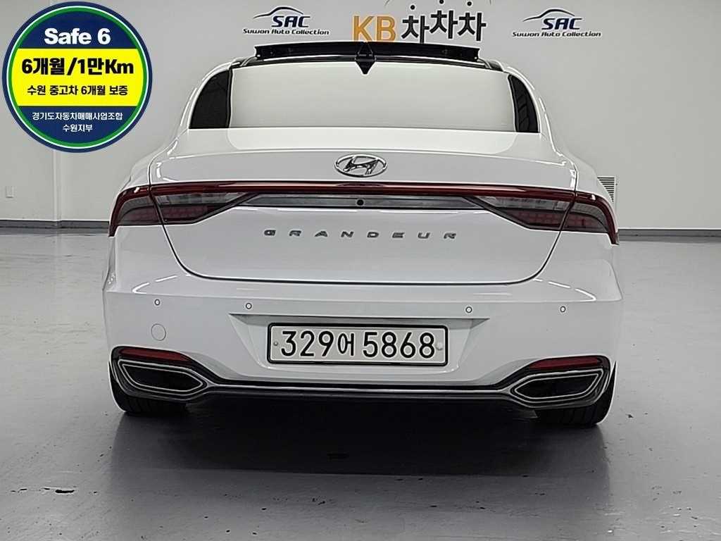 HYUNDAI Grandeur - Vista 3
