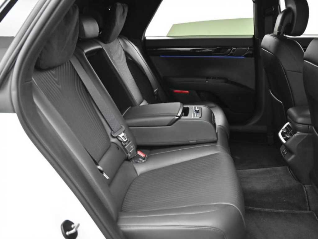 HYUNDAI Grandeur - Vista 12