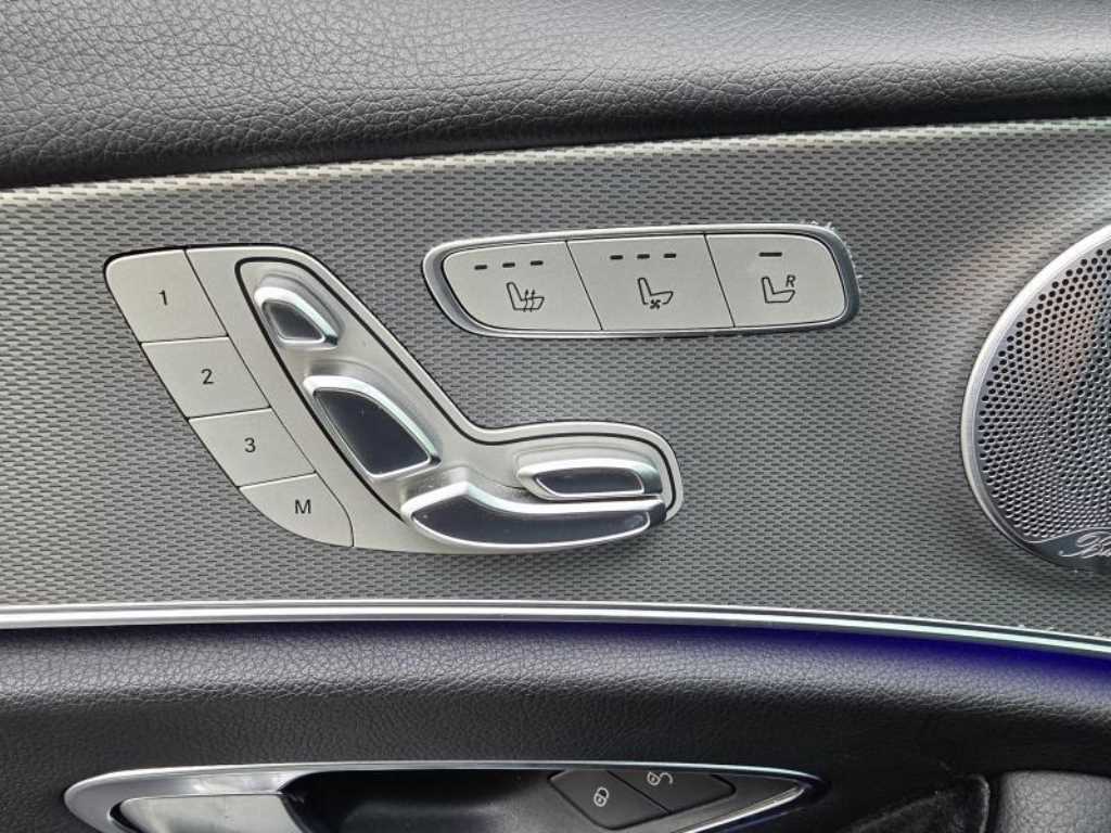 Mercedes Benz E class - Vista 8