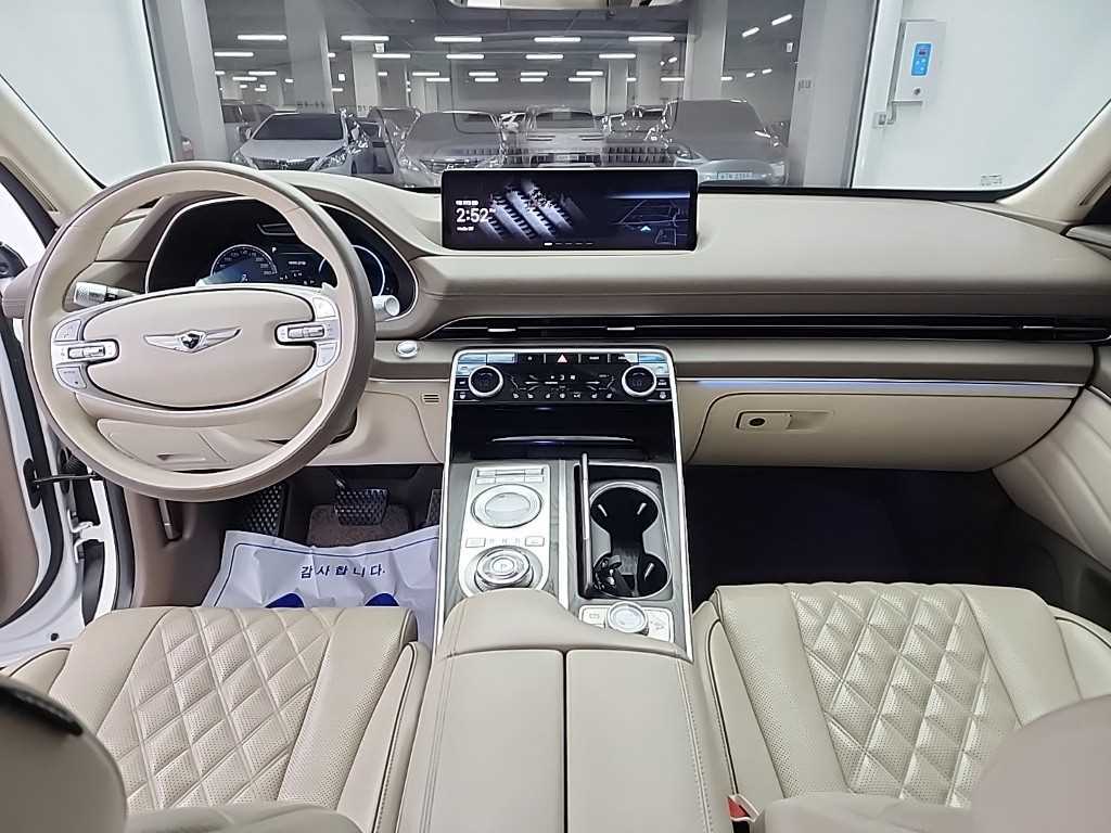 Genesis GV80 - Vista 7