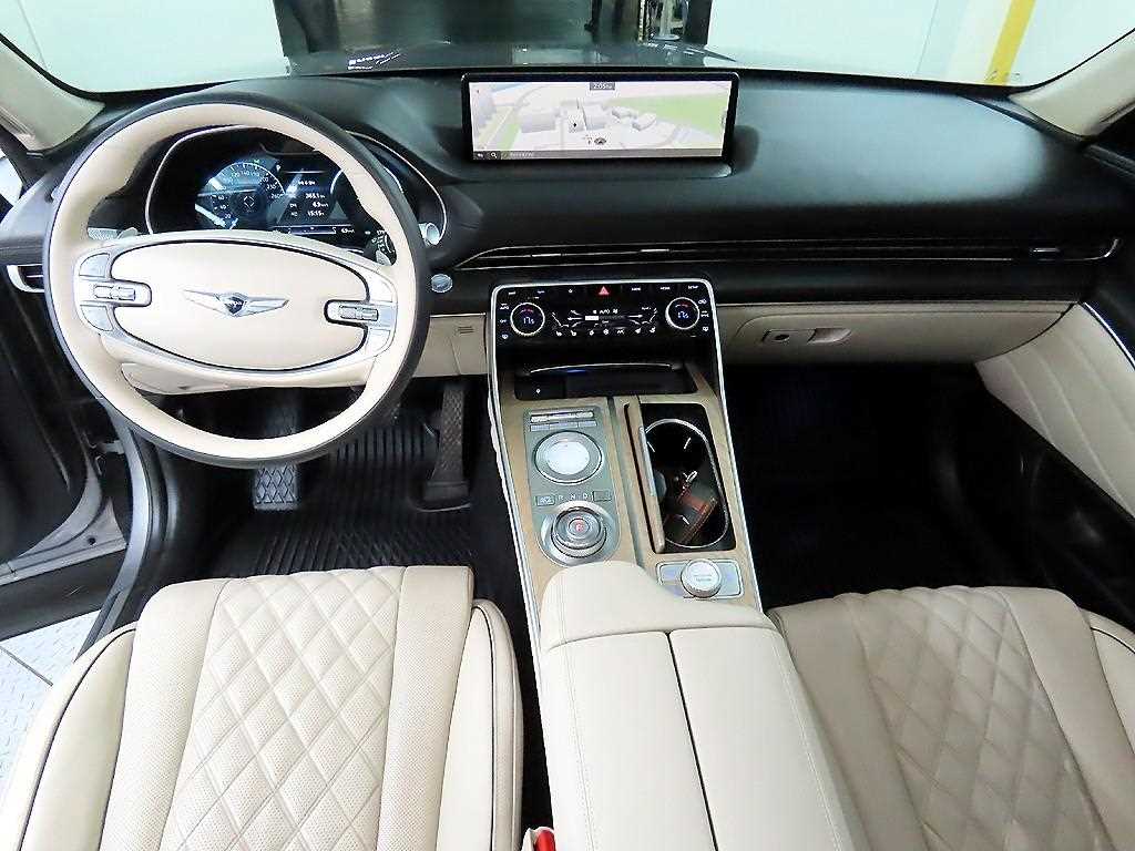 Genesis GV80 - Vista 7
