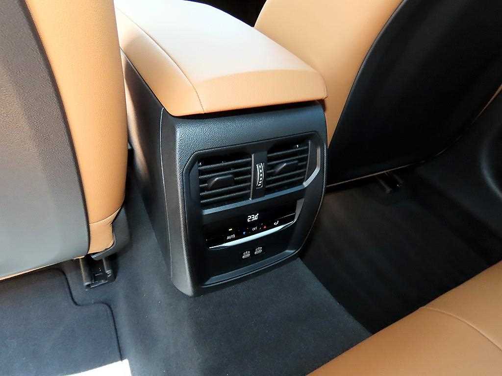 BMW 3 series 2024 Blanco - Importación desde Corea - HF Imports Iquique - Foto 16