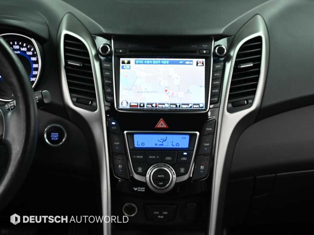 HYUNDAI i30 2014 Blanco - Importación desde Corea - HF Imports Iquique - Foto 14